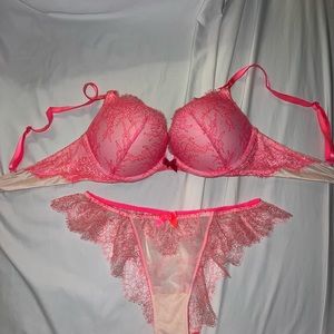 Victoria’s Secret push up bra and matching underwear.